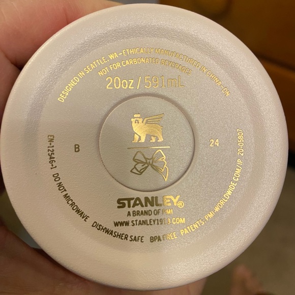 Stanley Love Shack Fancy 20oz Blooming Heirloom water bottle - Picture 4 of 4